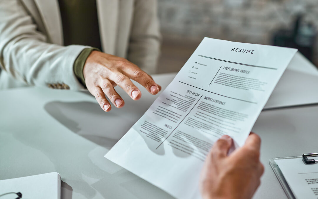 Decoding the Code: How to Spot an AI-Generated Resume